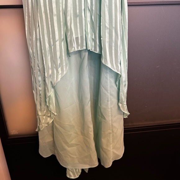 BCBG Dress (Alicia Opaline Green) Size 4 - Picture 5 of 8